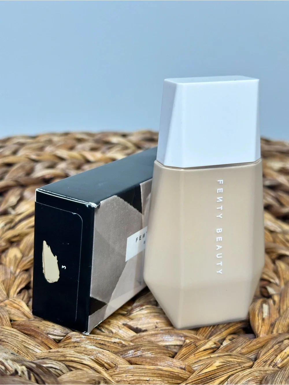 NWT Fenty Beauty Shade 3 Eaze Drop Blurring Skin Tint shade 3 light medium warm